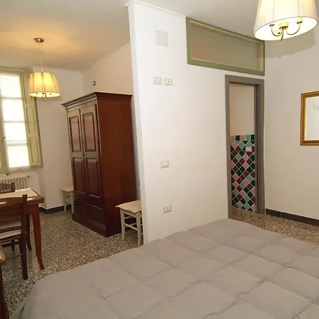 Monte Inni בית הארחה אוציירי