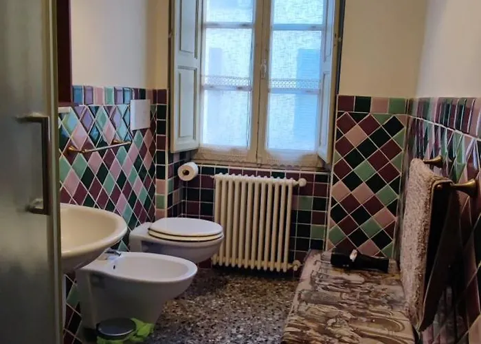 Monte Inni Оцьери